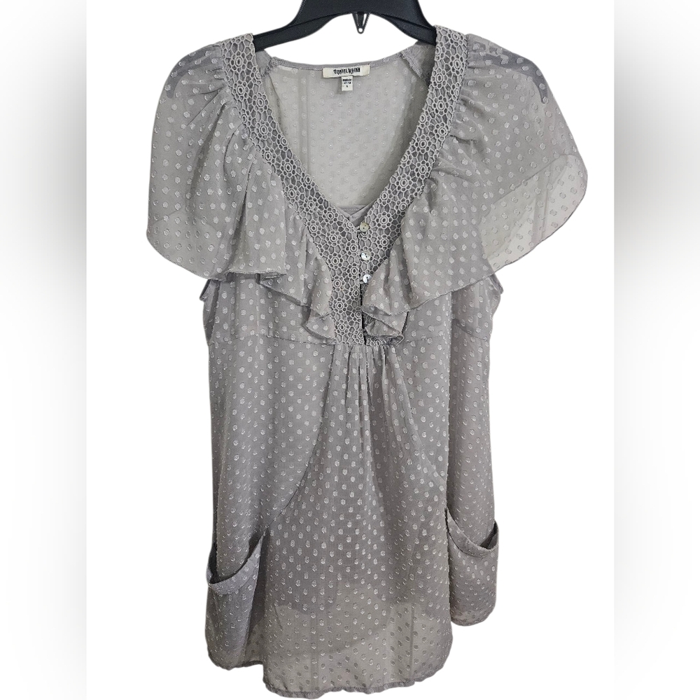 Daniel Rainn Gray Polka Dot Baby Doll Ruffle Flutter Sleeve Tunic Blouse Sz L